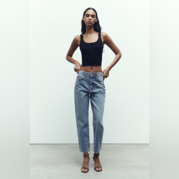 ZARA | High-Rise Mom Jeans - Picture 1 of 7
